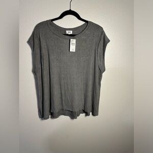 •BKE Raw Edge Ribbed T-Shirt